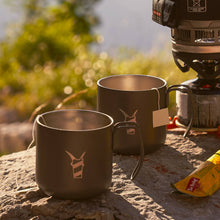 Naložite sliko v pregledovalnik galerije, Goat Biznus Adventurer Mug - Volcano Grey
