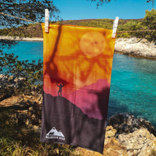 Naložite sliko v pregledovalnik galerije, Večnamenski šal Orange Mountain
